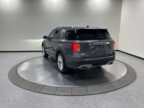 Certified 2022 Ford Explorer Platinum w/ Equipment Group 601A AWD/4WD image 9