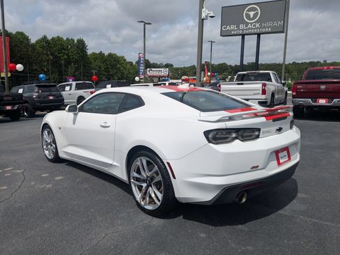 Used 2022 Chevrolet Camaro SS RWD image 7