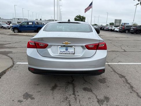 Used 2018 Chevrolet Malibu LS FWD image 4
