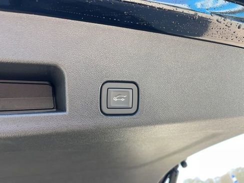 New 2026 Chevrolet Traverse RS w/ LPO, Floor Liner Package image 9