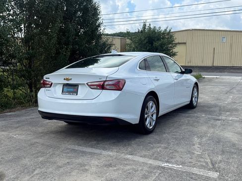 Used 2021 Chevrolet Malibu LT FWD image 36