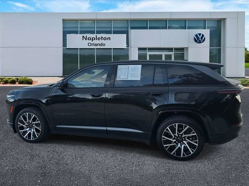 Used 2025 Jeep Wagoneer S Limited image 8