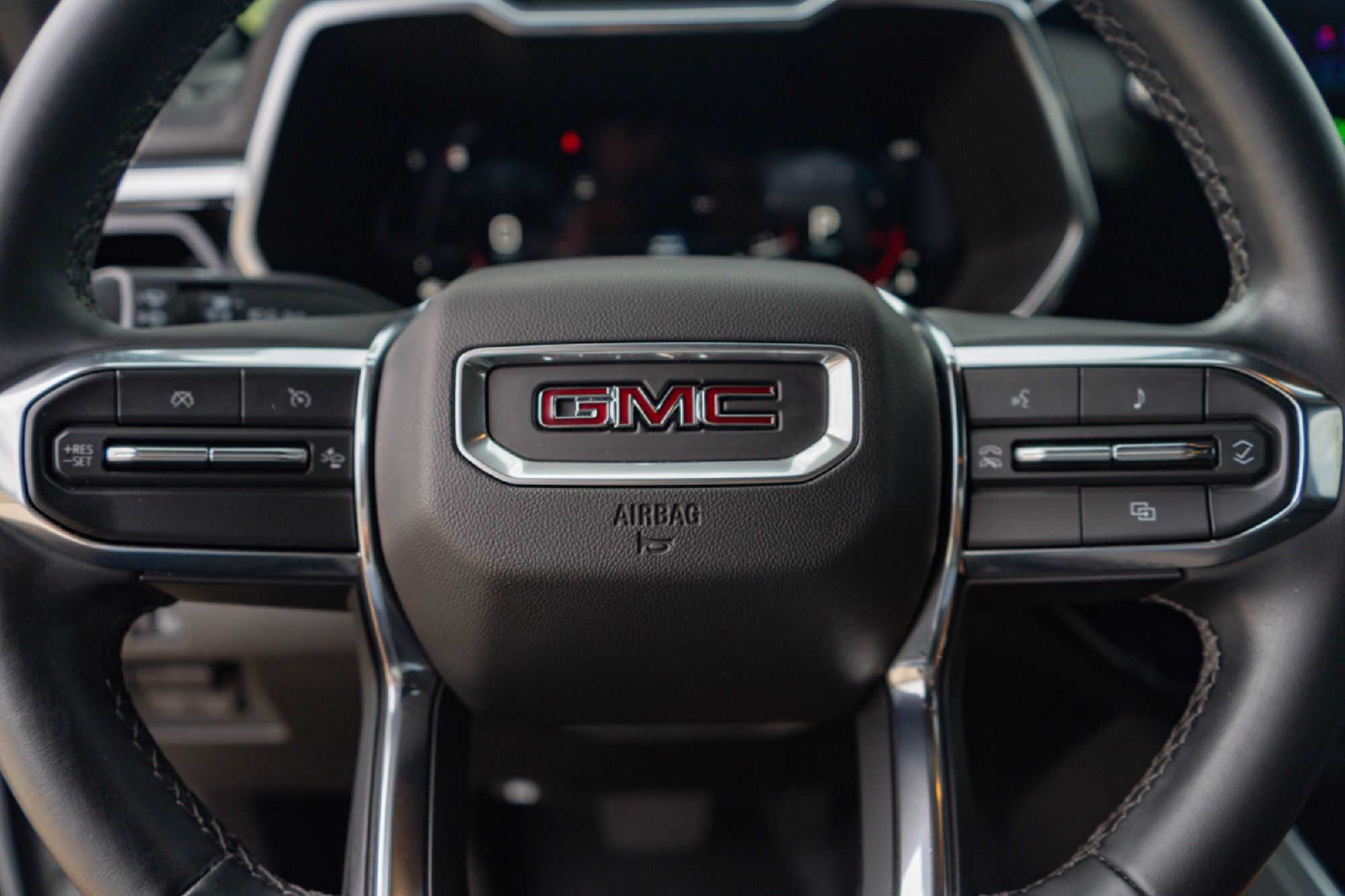 Used 2025 GMC Canyon Elevation w/ Convenience Package RWD image 11