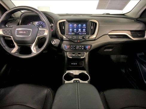 Used 2023 GMC Terrain Denali w/ Denali Premium Package image 15