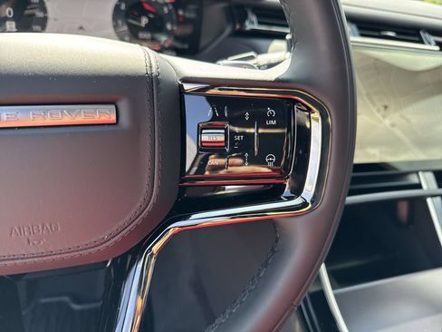 New 2026 Land Rover Range Rover Velar Dynamic SE AWD/4WD image 21