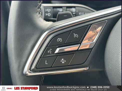 Used 2025 Buick Enclave Preferred w/ Power Package FWD image 24