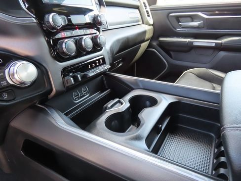 Used 2022 RAM 1500 Laramie w/ Sport Appearance Package AWD/4WD image 18
