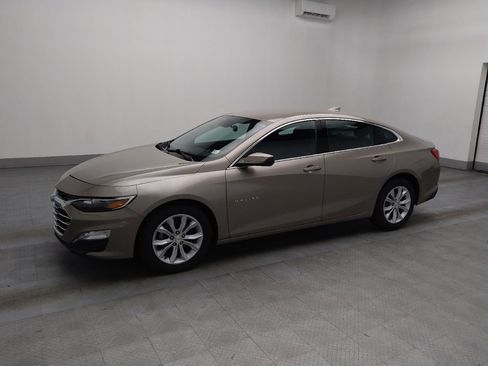 Used 2023 Chevrolet Malibu LT image 2