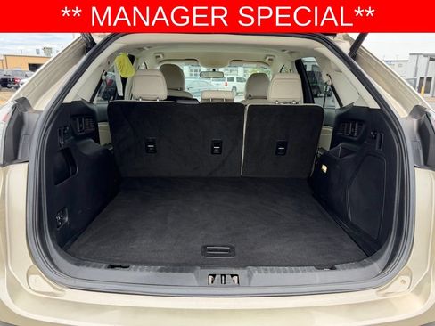 Used 2018 Ford Edge Titanium FWD image 5