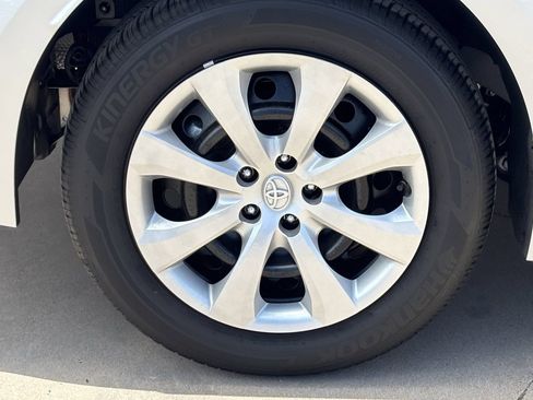 Used 2026 Toyota Corolla LE w/ Carpet Mat Package (TMS) FWD image 7
