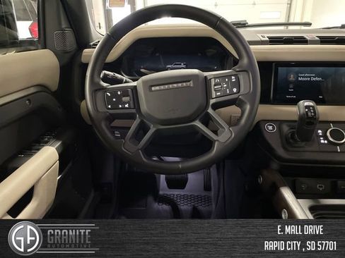Used 2024 Land Rover Defender 110 X-Dynamic SE image 22