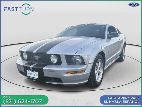 Used 2009 Ford Mustang GT RWD image 7
