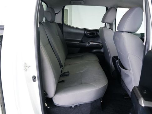 Used 2018 Toyota Tacoma SR5 image 14