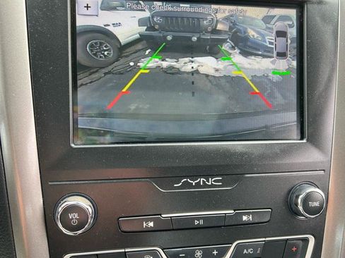 Used 2019 Ford Fusion SE image 29