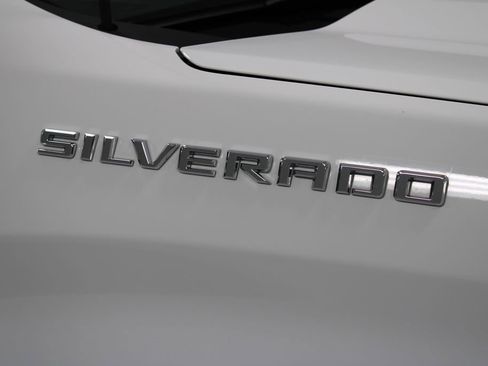 Used 2024 Chevrolet Silverado 1500 Custom image 12