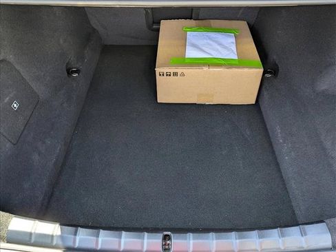 Used 2025 BMW 750e xDrive w/ Executive Package AWD/4WD image 6