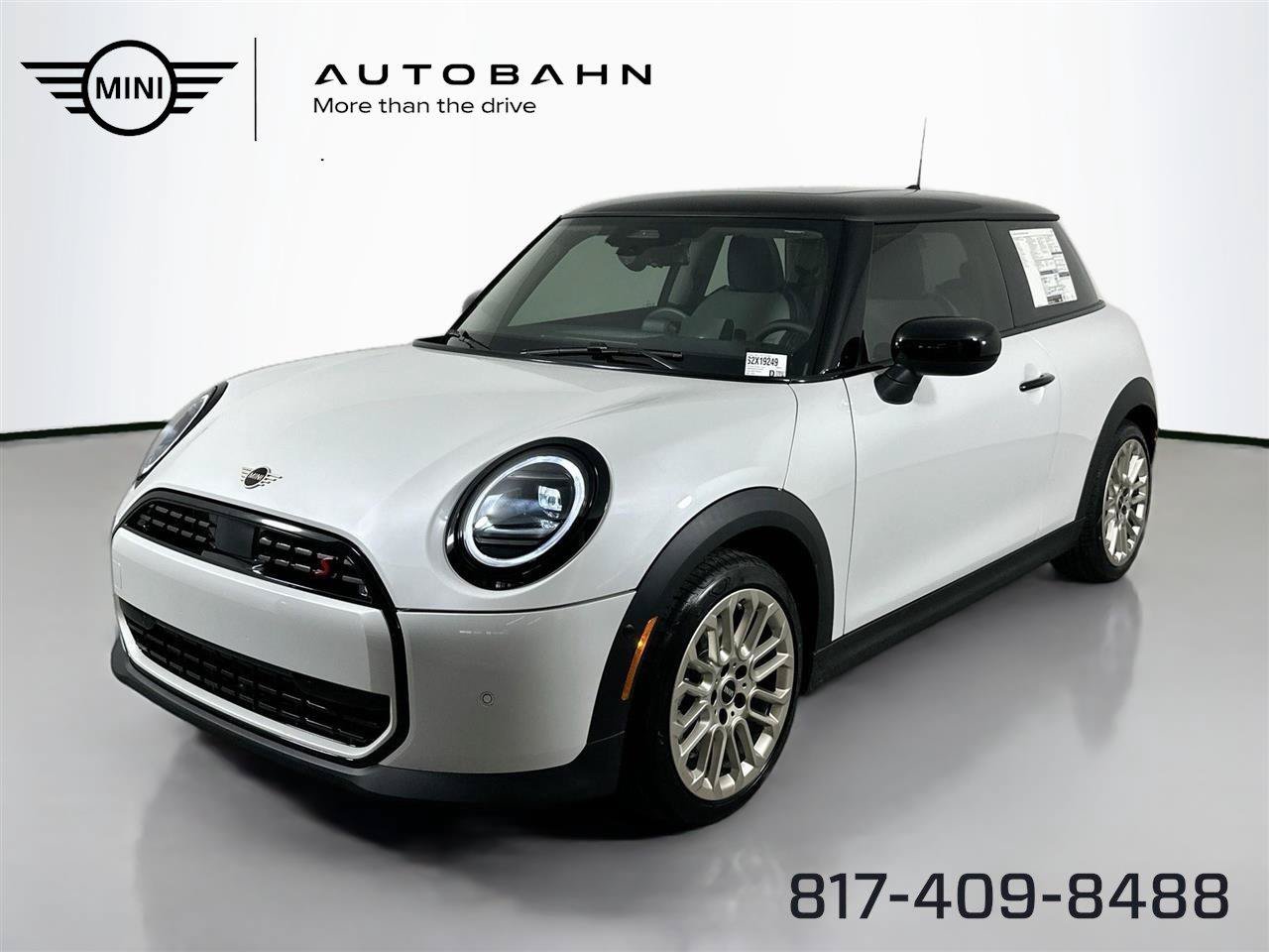 Used 2025 MINI Cooper S FWD image 1