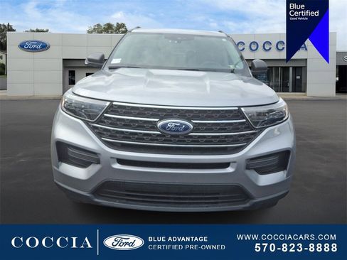 Certified 2022 Ford Explorer XLT image 2