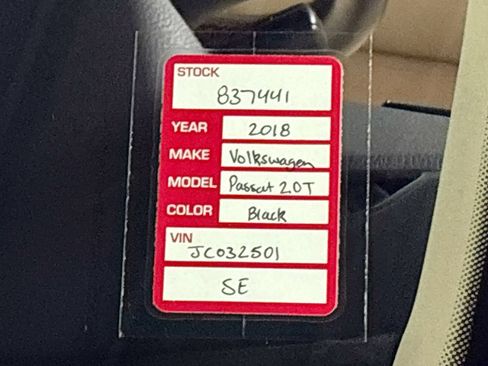 Used 2018 Volkswagen Passat 2.0T SE FWD image 25
