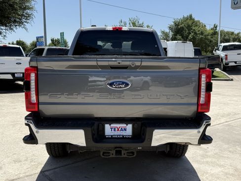 Used 2025 Ford F250 Lariat AWD/4WD image 6