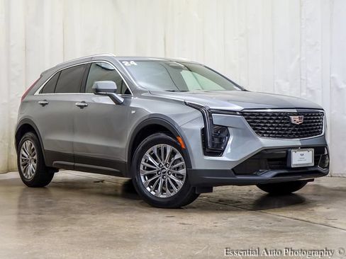Used 2024 Cadillac XT4 Premium Luxury FWD image 2