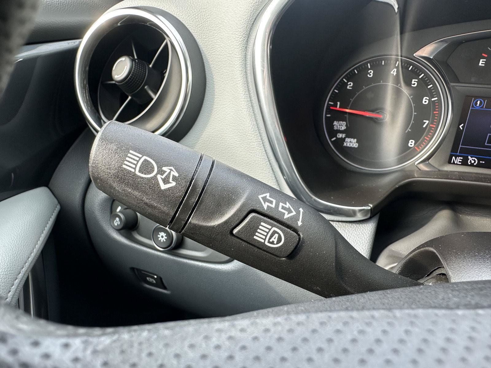 Used 2022 Chevrolet Blazer LT FWD image 29