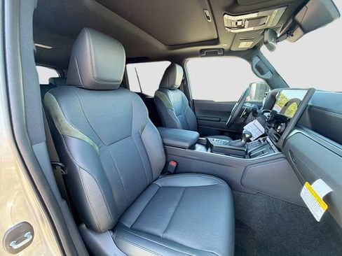 New 2026 Lexus GX 550 image 15