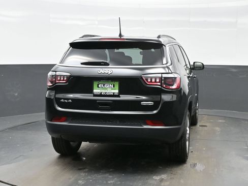 Used 2022 Jeep Compass Latitude image 5