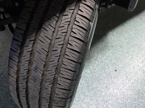 Used 2025 Jeep Wrangler Sahara w/ Safety Group image 13