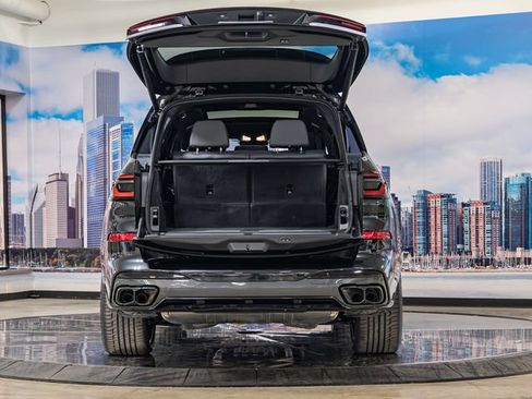 Certified 2025 BMW X7 M60i AWD/4WD image 12