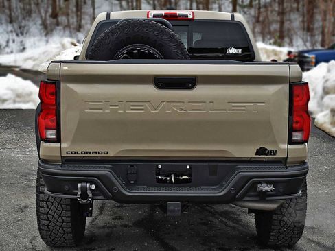 Used 2024 Chevrolet Colorado ZR2 w/ ZR2 Bison Edition image 10