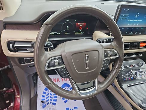 Used 2022 Lincoln Nautilus Reserve AWD/4WD image 14