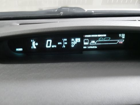 Used 2014 Toyota Prius Three w/ Solar Roof Package FWD image 21