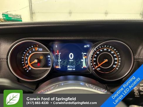 Used 2019 Jeep Wrangler Unlimited Sahara w/ Uconnect 4C Nav & Sound Group image 16