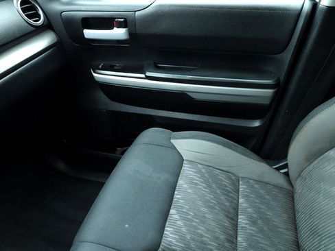 Used 2018 Toyota Tundra SR5 image 14