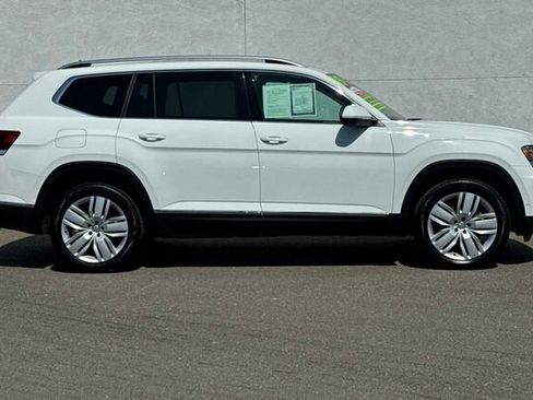 Certified 2019 Volkswagen Atlas SEL Premium image 3