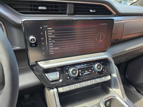 Used 2023 GMC Sierra 1500 Denali Ultimate AWD/4WD image 26