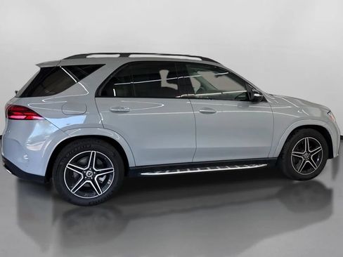 Used 2024 Mercedes-Benz GLE 450 4MATIC image 11