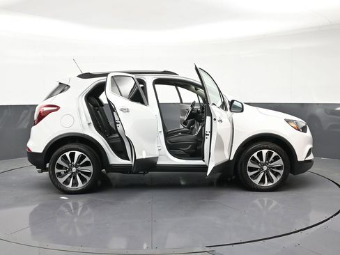 Used 2022 Buick Encore Preferred w/ Safety Package AWD/4WD image 32