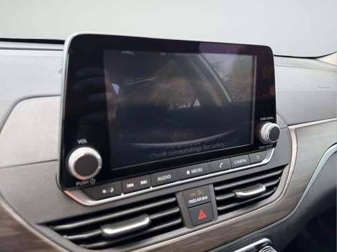 Certified 2023 Nissan Altima 2.5 SV FWD image 19