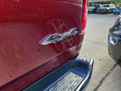 Used 2019 RAM 1500 Limited AWD/4WD image 6