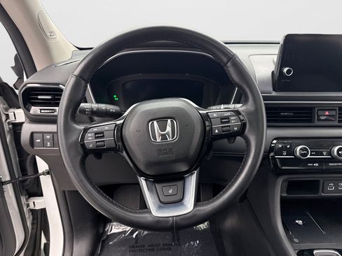 Used 2023 Honda Pilot Elite image 14