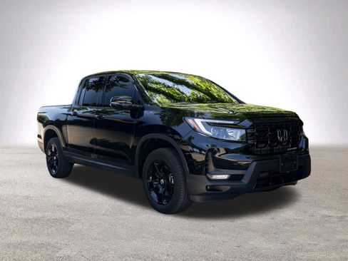 Used 2025 Honda Ridgeline Black Edition image 2