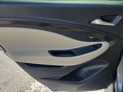Used 2020 Buick Envision Preferred FWD image 13