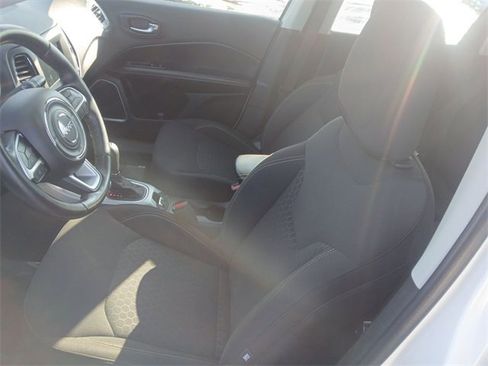 Used 2020 Jeep Compass Sport w/ Cold Weather Group image 11