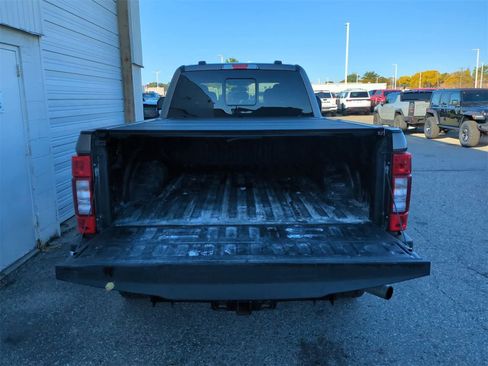 Used 2022 Ford F250 XLT w/ XLT Value Package image 32