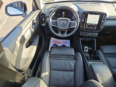 Certified 2023 Volvo XC40 B5 Plus image 11