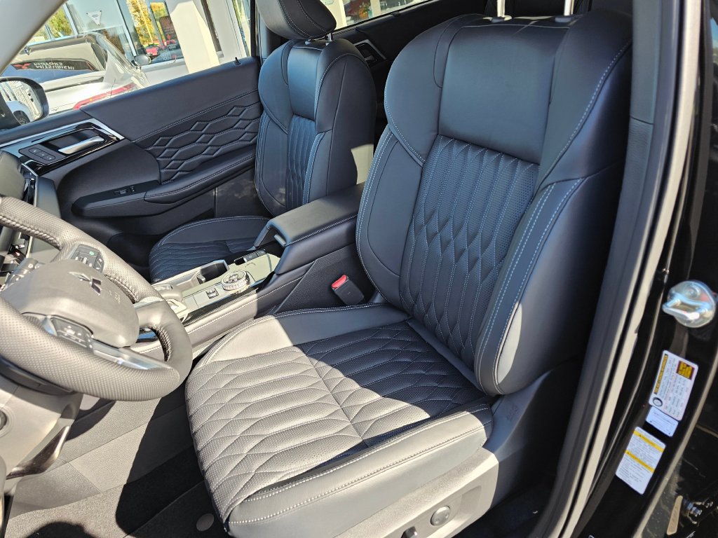 New 2026 Mitsubishi Outlander SEL AWD/4WD image 17