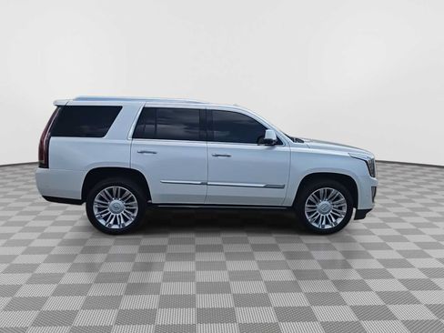 Used 2020 Cadillac Escalade Platinum AWD/4WD image 9