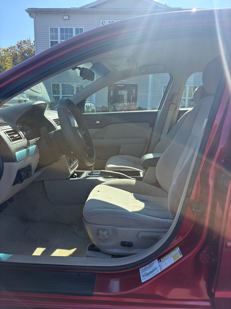 Used 2006 Mercury Milan FWD image 9